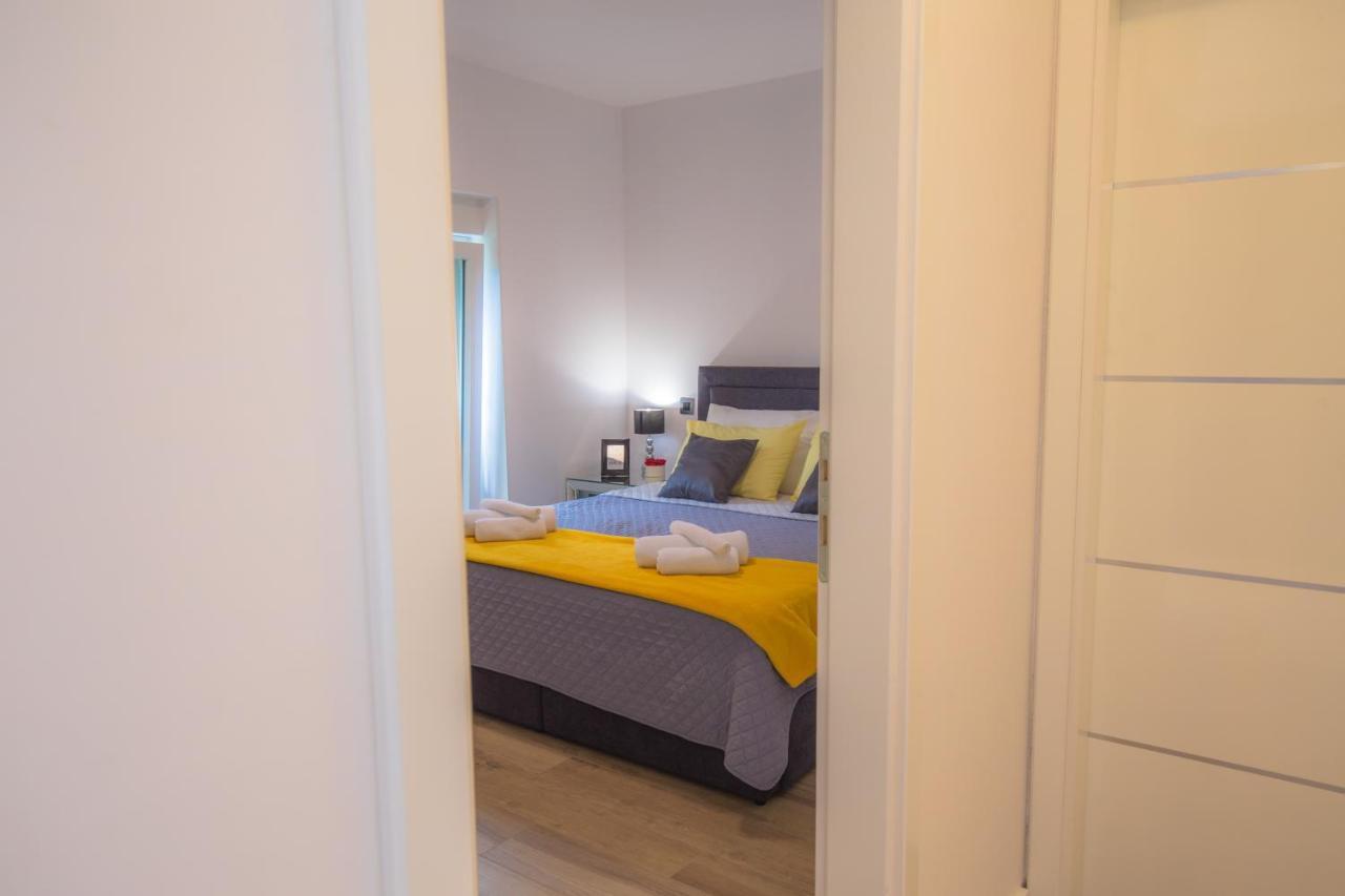 Apartment Gallery Primošten Kültér fotó
