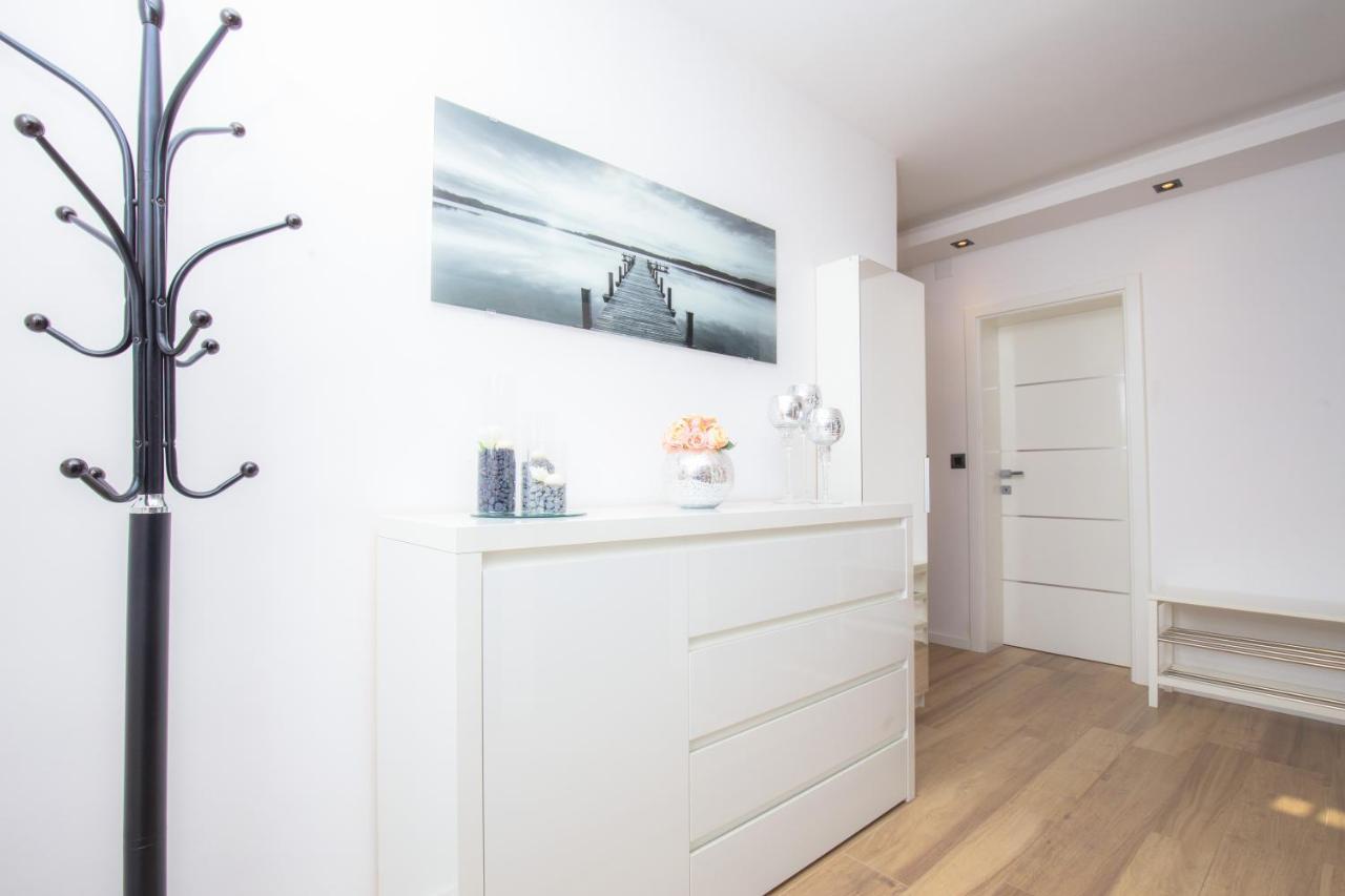 Apartment Gallery Primošten Kültér fotó