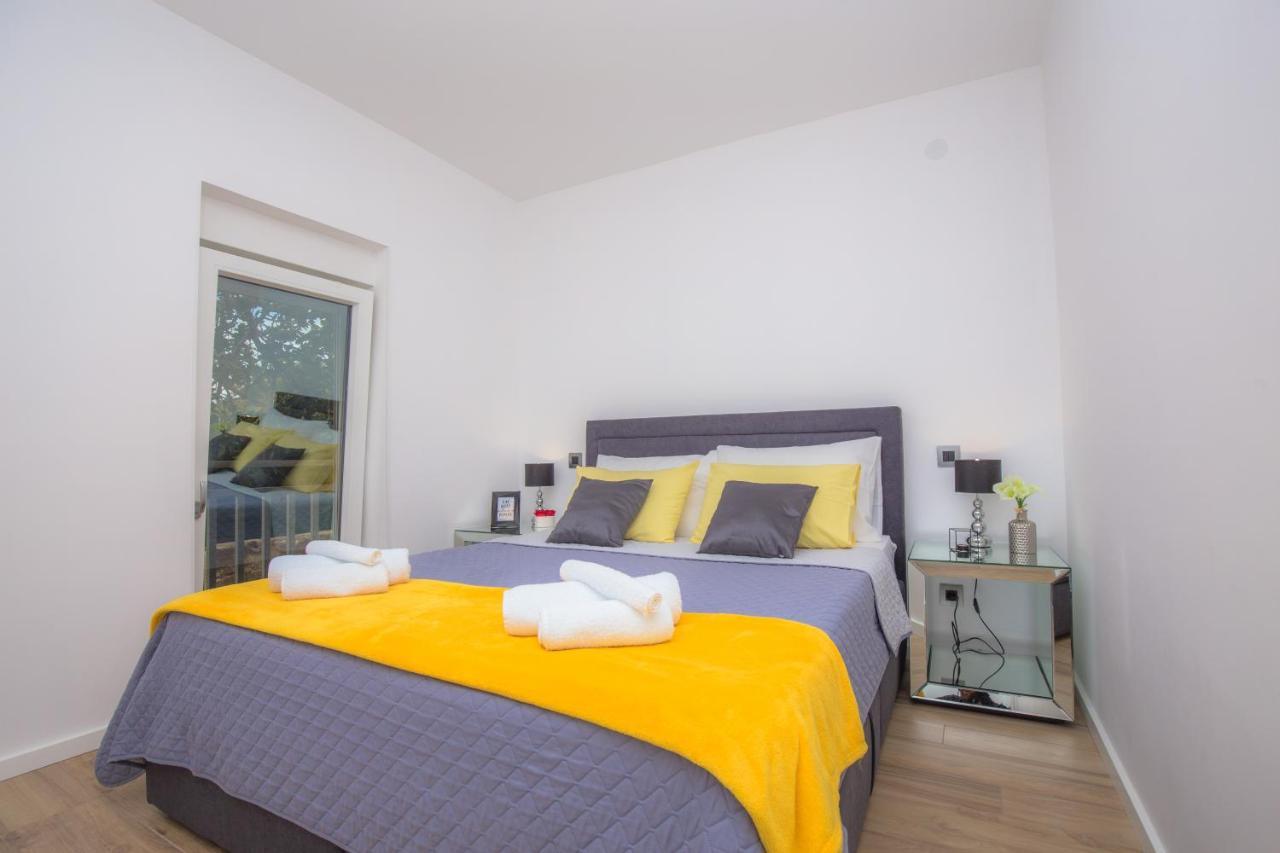 Apartment Gallery Primošten Kültér fotó